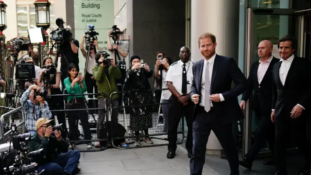 Harry leaving court