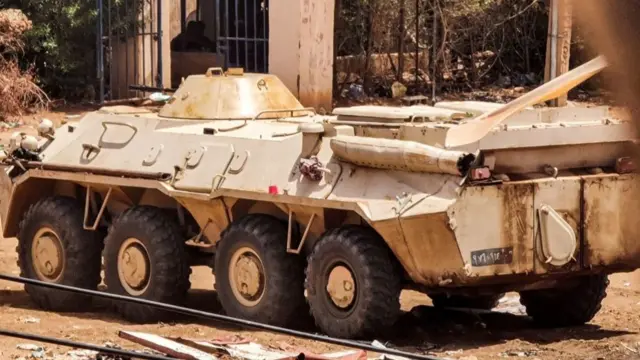 A Sudanese armed forces' (SAF) armoured personnel carrier (APC) is pictured in southern Khartoum amidst ongoing fighting on June 7, 2023.