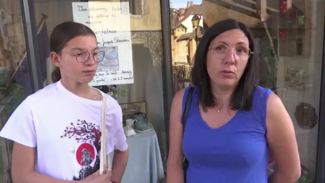 Tourist Audrey Neyrer and her daughter Camille