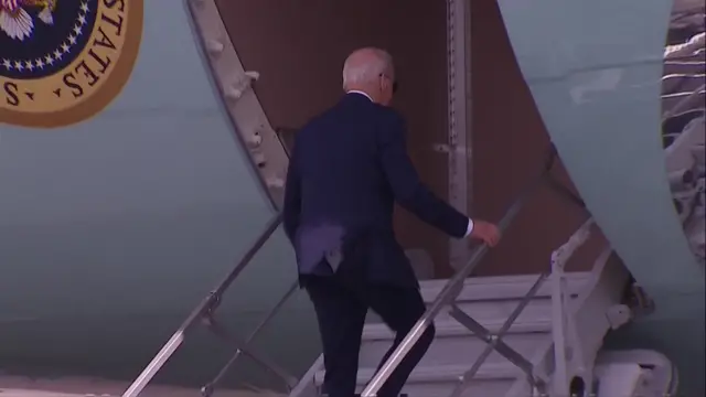 Biden boards air force one