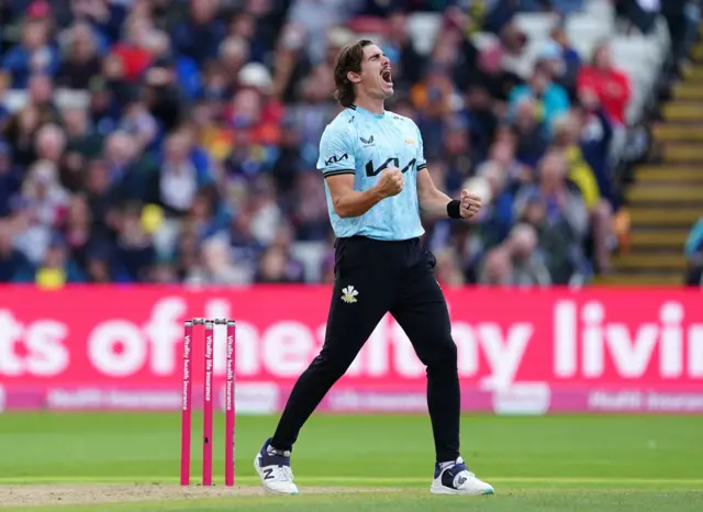 Sean Abbott celebrates the wicket of Tom Kohler-Cadmore