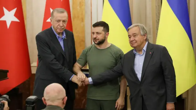 Turkish President Recep Tayyip Erdogan, Ukrainian President Volodymyr Zelensky and UN Secretary-General Antonio Guterres