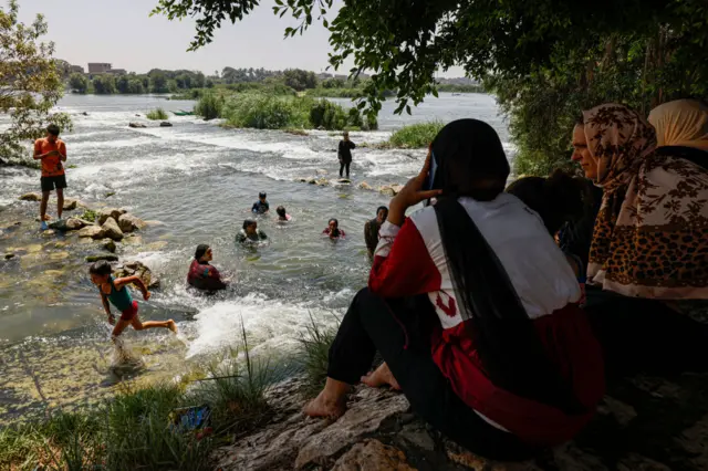 People by the Nile