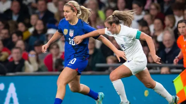 USA’s Lindsey Horan and England’s Georgia Stanway