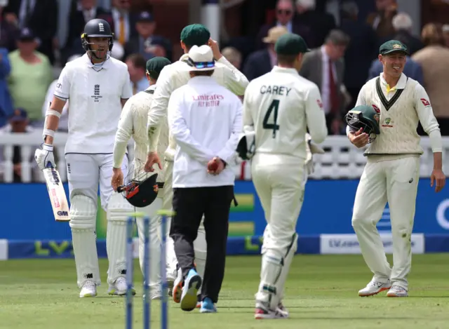 Stuart Broad confronts Australia players at lunch at Lord's