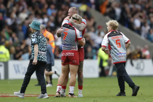 Lachlan Lan celebrates Leigh's win with Zak Hardaker