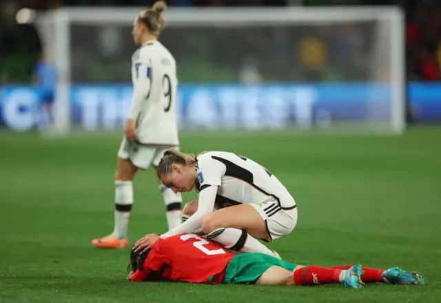 Zineb Redouani of Morocco is consoled by Jule Brand