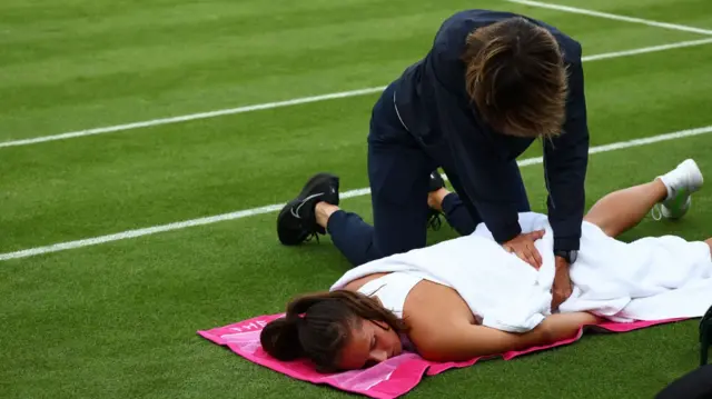 Daria Kasatkina receives treatment