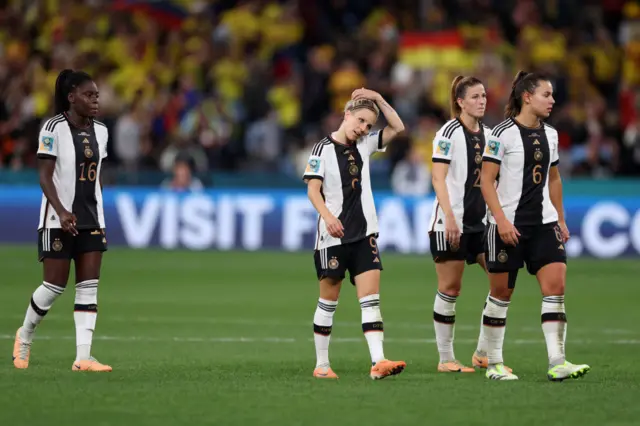 FT: Germany 1-2 Colombia