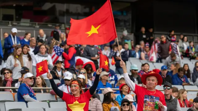 Vietnam fans