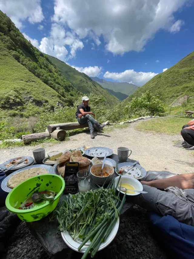 Charlie, Ben, Alex & Will's picnic