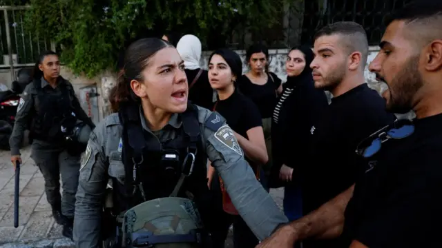 Israeli police in confrontation with Palestinians during a protest