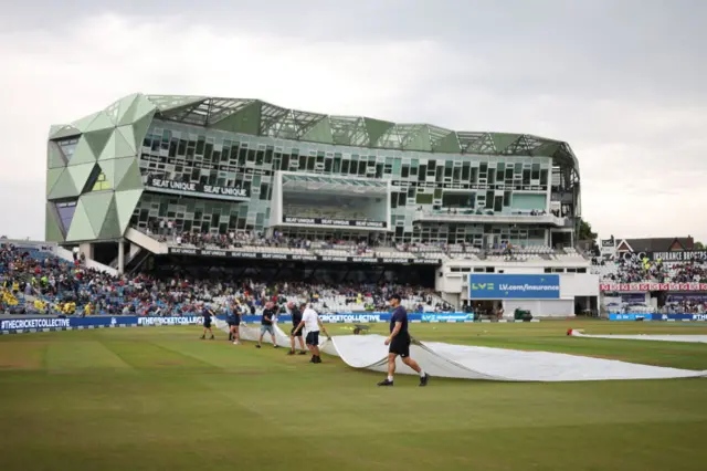 Headingley groundstaff