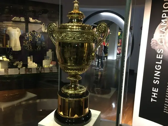 Men’s trophy