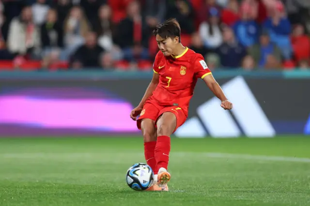 Wang Shuang scores a penalty for China