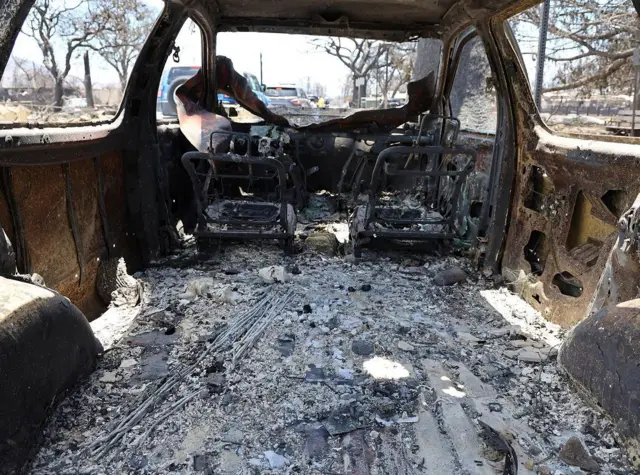 Burnt out car found on County Muai