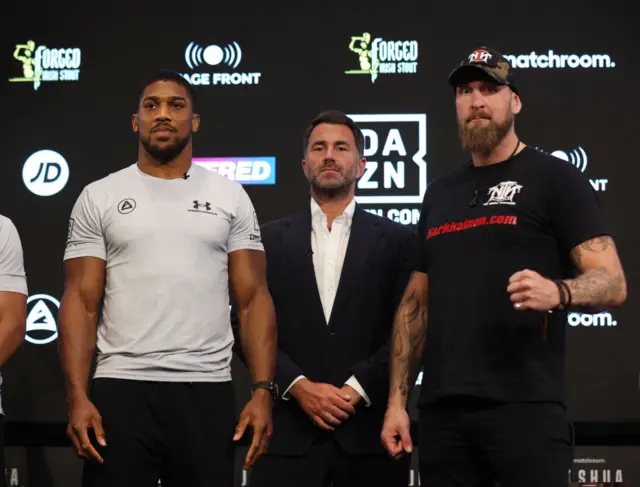 Anthony Joshua and Robert Helenius stand side by side