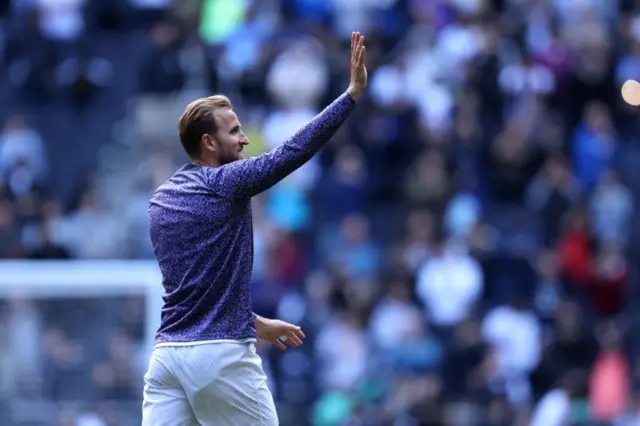 Harry Kane waves to Spurs fans before their friendly with Shakhtar.