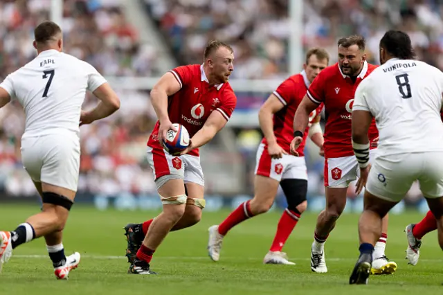 Before his injury Refill on the ball for Wales