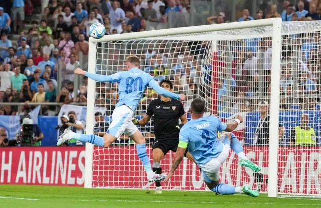 Cole Palmer equalises for Man City