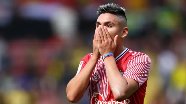 Carlos Alcaraz of Southampton reacts after a missed chance against Norwich