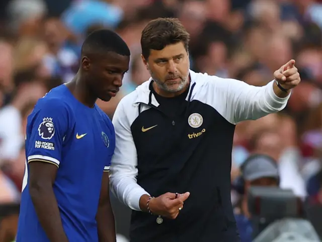 Caicedo comes on to make his Chelsea debut