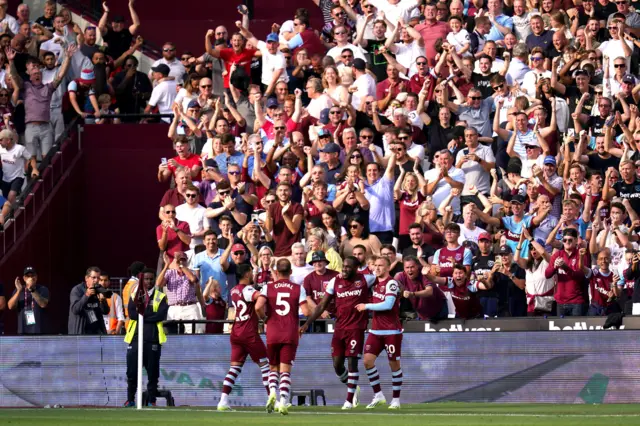 West Ham players celebrate