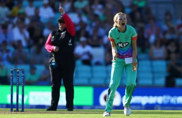 Sophia Smale celebrates dismissing Nat Sciver-Brunt