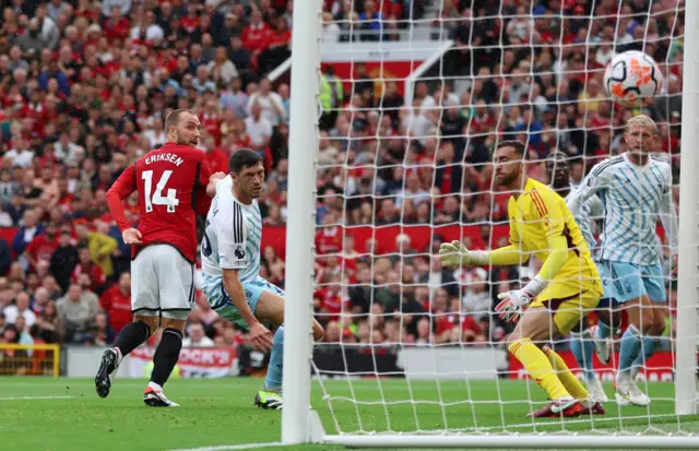 Christian Eriksen scores for Manchester United against Nottingham Forest