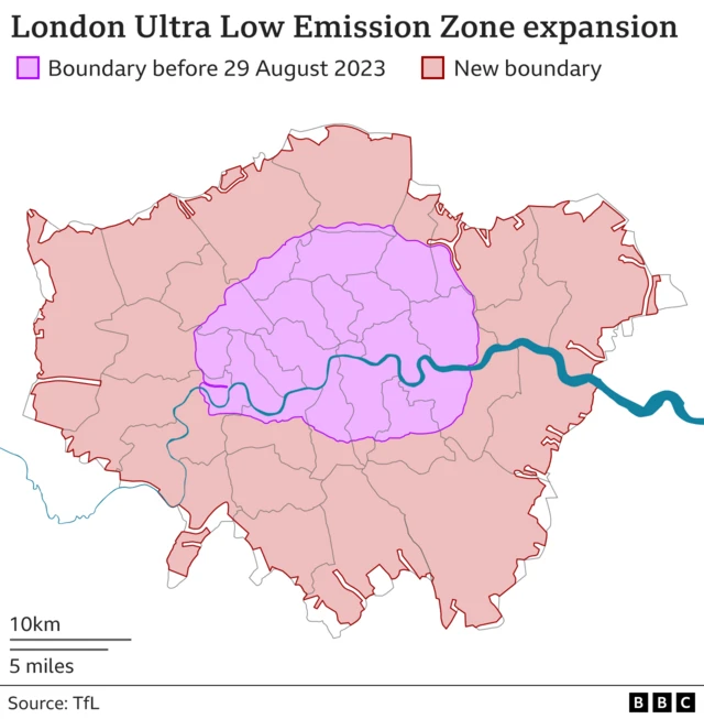 A map showing Ulez covering nearly all of Greater London, as well as the old boundary being highlighted in a different colour