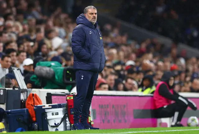 Ange Postecoglou on the touchline at Craven Cottage