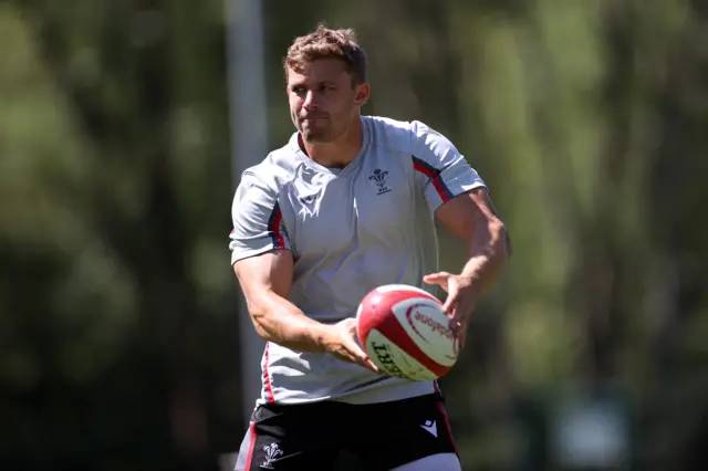 Leigh Halfpenny in training