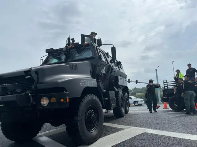 Rescue vehicles on Highway 19, on the way to Hudson, Florida