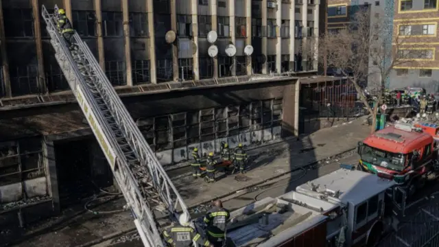 Firefighters attend blaze at building in Johannesburg