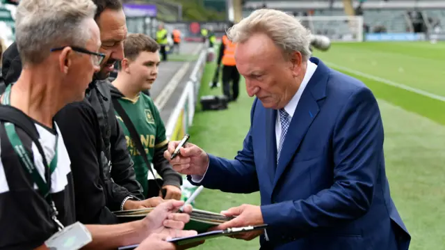 Huddersfield boss Neil Warnock