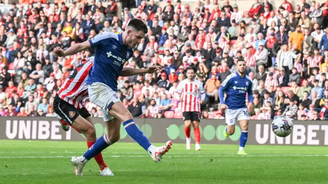 George Hirst scores goal for Ipswich