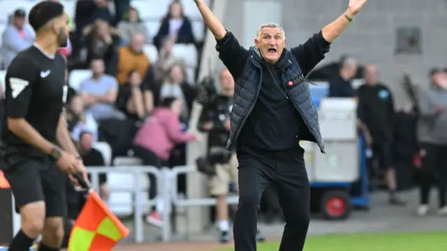 Tony Mowbray protests