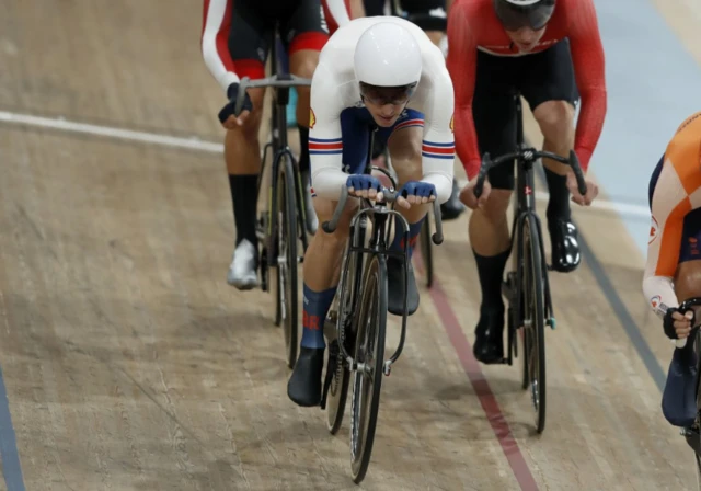 Wood in action in the Men's Elite Omnium Scratch Race 1/4 during day four