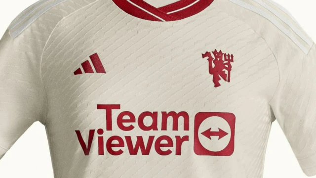 Manchester United third kit
