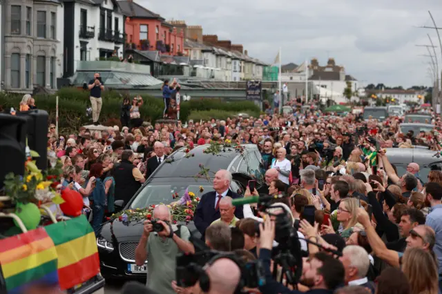 SInead O'Connor cortege
