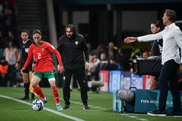 Pedros shouts at his player in frustration.