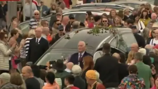 Cortege passing through Bray