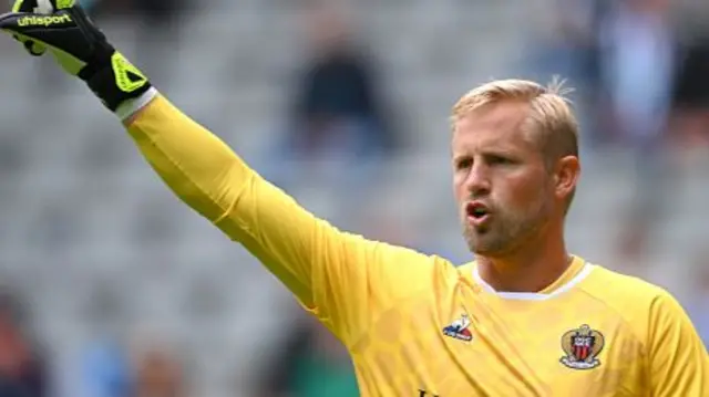 Kasper Schmeichel in goal for Nice