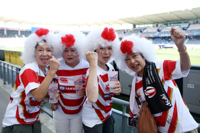 Japan fans