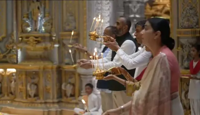 Sunak seen offering prayers at the temple