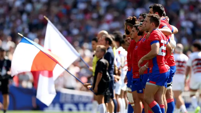 Chile sing national anthem