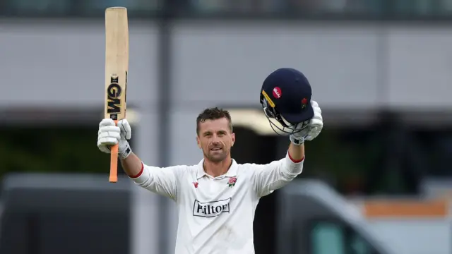 Dane Vilas acknowledges his century against Middlesex