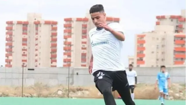 Photo of Libyan footballer Shaheen Al-Jamil playing football