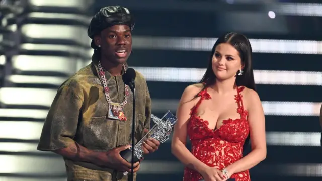 Rema and Selena Gomez at the 2023 MTV Video Music Awards.