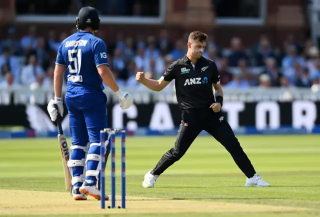 Matt Henry celebrates the wicket of Jonny Bairstow